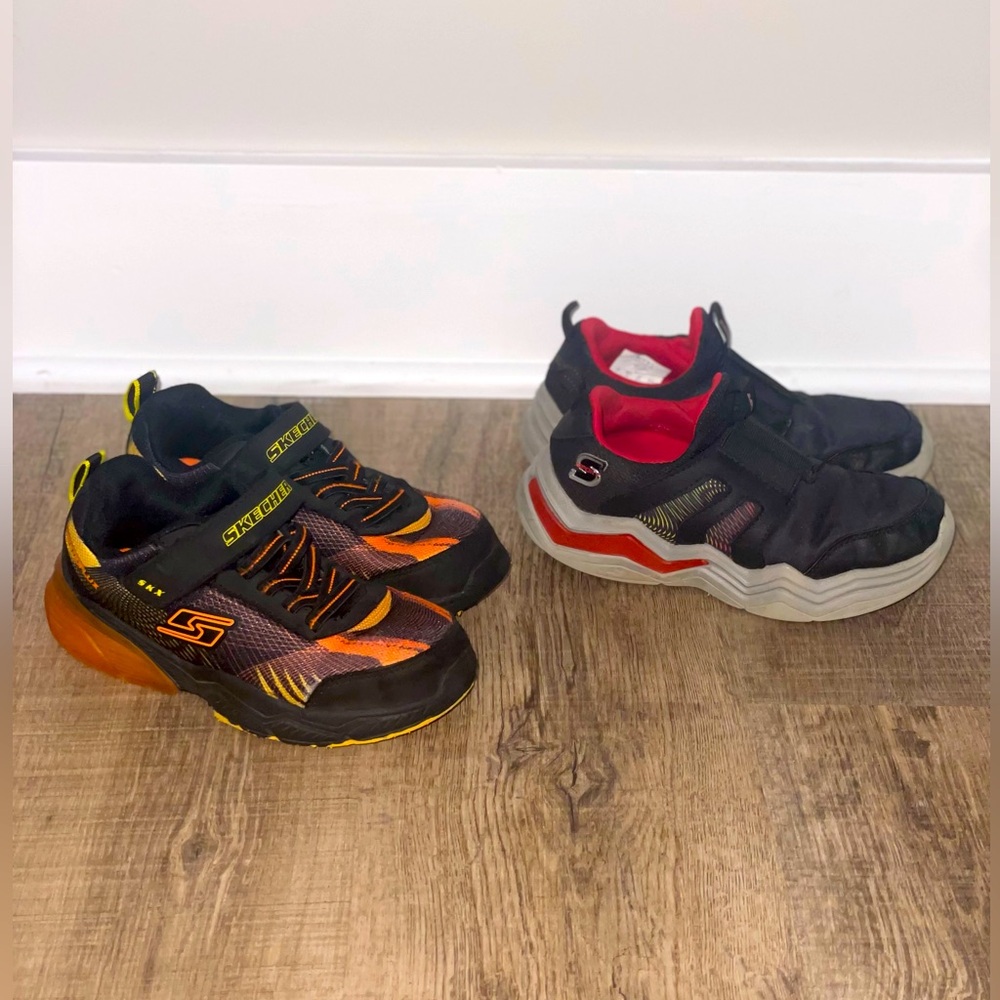 Size 1 Boys Skechers Sneakers!